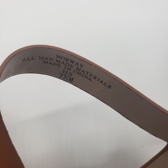 464- Charles by Charles David Wedge Brown Size 7.5 NWT - Picture 8 of 11